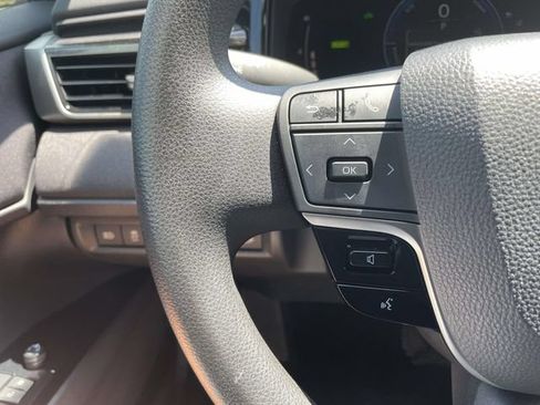 Used 2025 Toyota Camry LE w/ Convenience Package FWD image 23