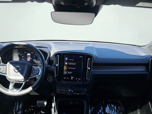 Used 2019 Volvo XC40 T5 R-Design AWD/4WD image 13