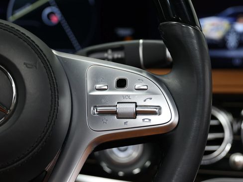 Used 2019 Mercedes-Benz Maybach S 560 4MATIC image 29