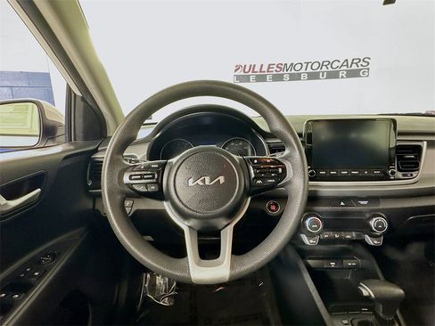 Used 2023 Kia Rio S w/ Technology Package image 11