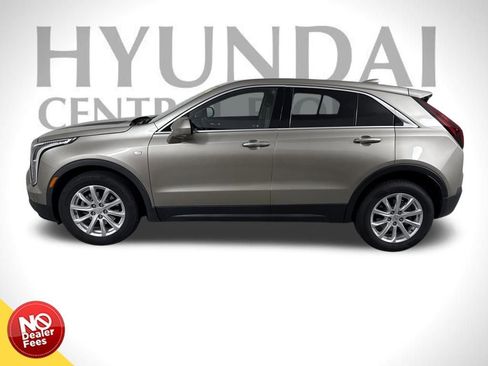 Used 2023 Cadillac XT4 Luxury image 7