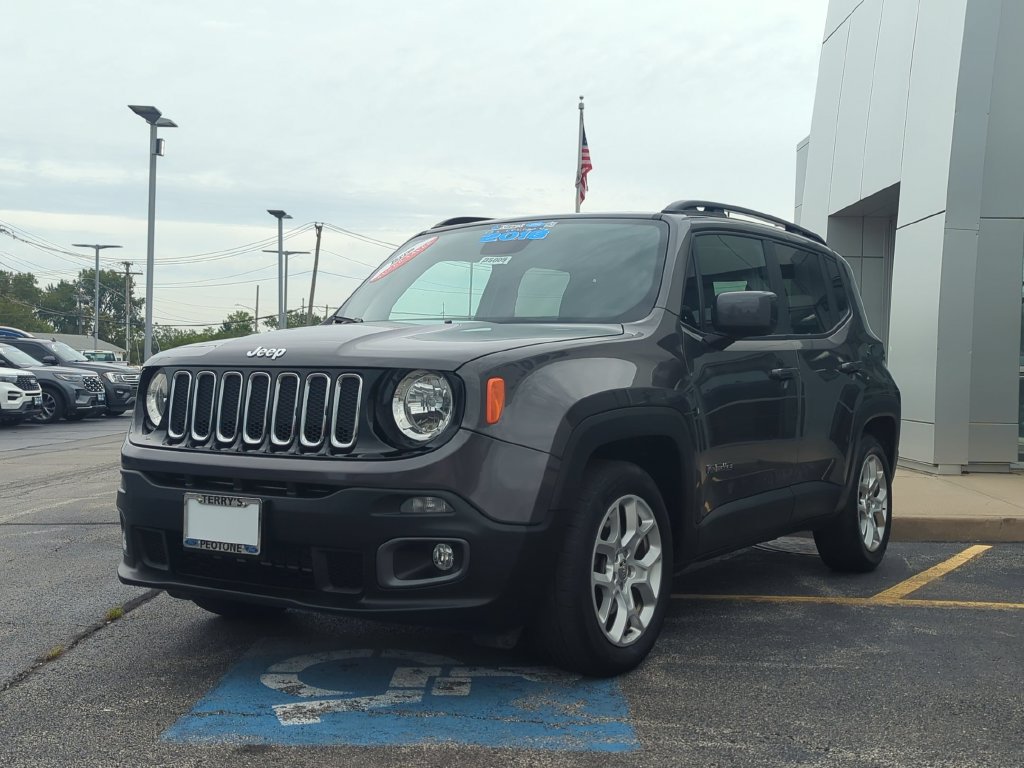 Used 2018 Jeep Renegade Latitude FWD image 7