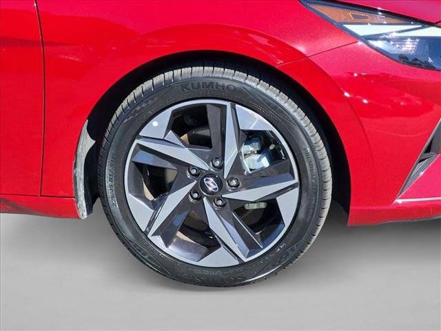 Used 2023 Hyundai Elantra SEL w/ Convenience Package FWD image 23
