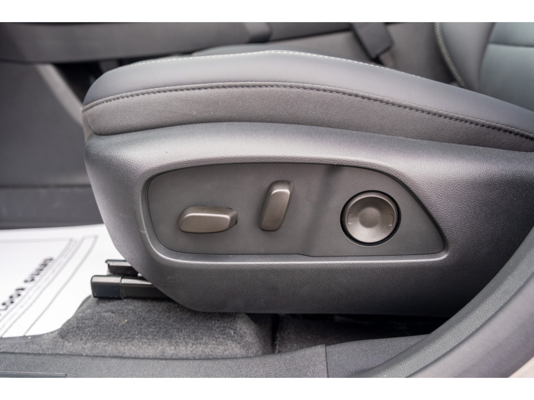 New 2027 GMC Terrain Elevation w/ Elevation Premium Package FWD image 15