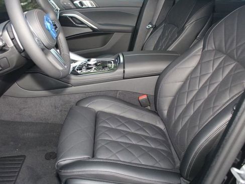 New 2026 BMW X6 xDrive40i w/ Executive Package image 19