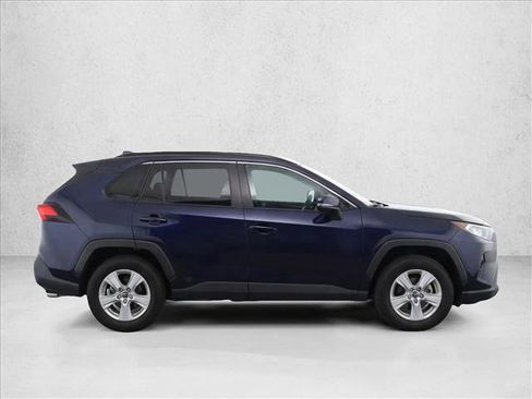 Used 2020 Toyota RAV4 XLE image 8
