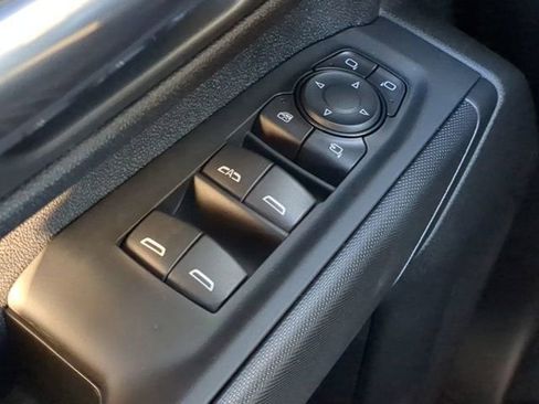 Used 2026 Chevrolet Silverado 2500 Custom w/ Custom Value Package image 22