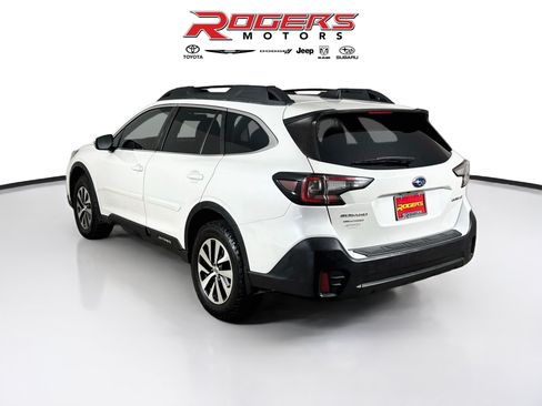 Used 2020 Subaru Outback Premium w/ Popular Package #1 AWD/4WD image 6