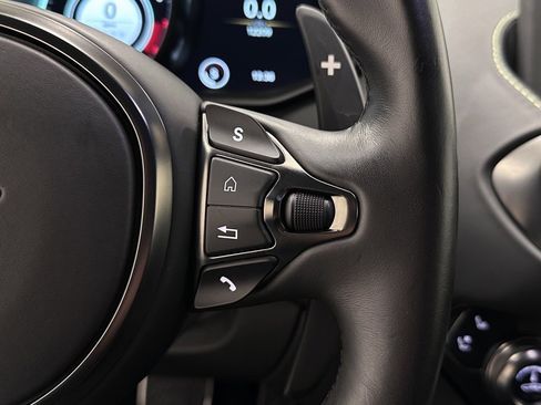 Used 2022 Aston Martin V8 Vantage image 66
