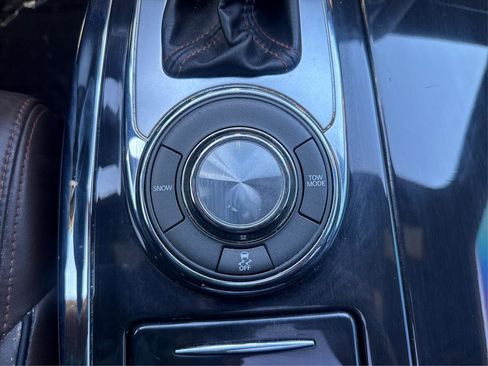 Used 2020 Nissan Armada Platinum w/ Platinum Reserve Package image 27