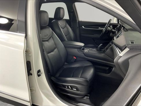 Used 2020 Cadillac XT5 Premium Luxury FWD image 29