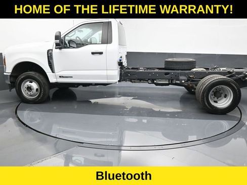 Used 2024 Ford F350 XLT image 4