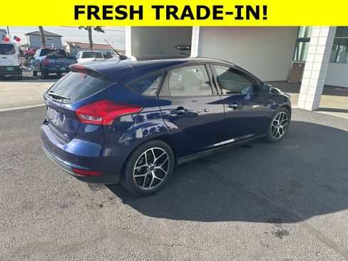 Used 2017 Ford Focus SEL image 4