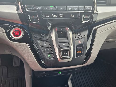 Used 2023 Honda Odyssey Touring image 22