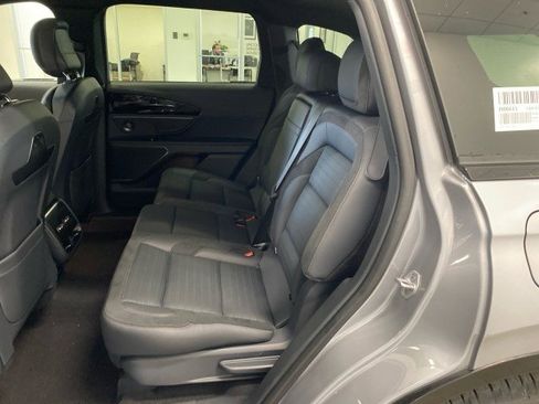 New 2025 Lincoln Nautilus Reserve w/ Jet Appearance Package image 9