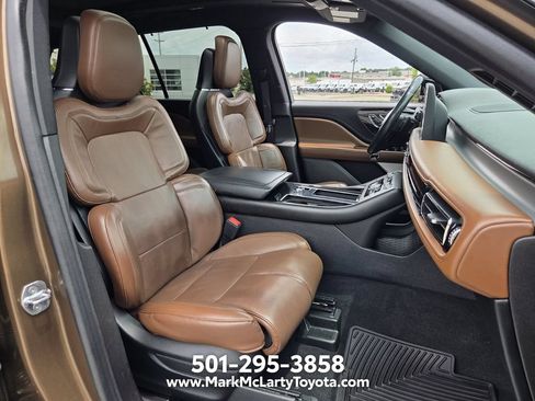 Used 2022 Lincoln Aviator Reserve w/ Equipment Group 201A AWD/4WD image 18