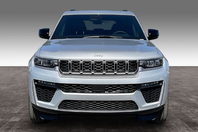 New 2026 Jeep Grand Cherokee Limited AWD/4WD image 14