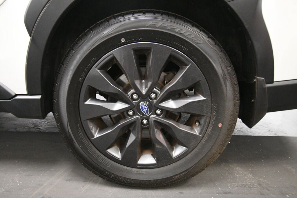 Used 2023 Subaru Outback Onyx Edition AWD/4WD image 31