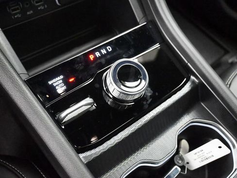 New 2025 Jeep Grand Cherokee Limited image 24