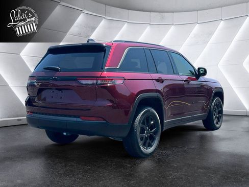 New 2026 Jeep Grand Cherokee Altitude AWD/4WD image 4