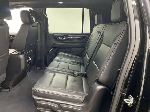 Used 2021 GMC Yukon XL Denali w/ Denali Premium Package image 16