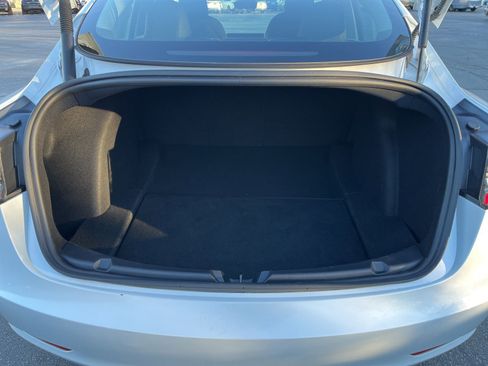 Used 2023 Tesla Model 3 Standard Range image 19