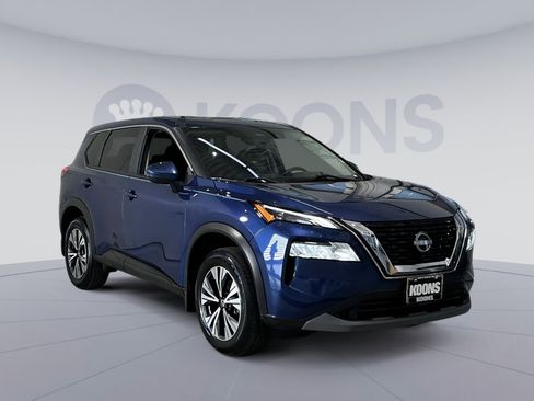 Used 2022 Nissan Rogue SV image 18