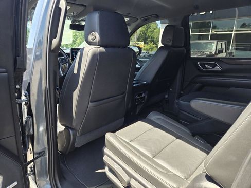 Used 2021 Chevrolet Suburban Z71 w/ Z71 Off-Road Package AWD/4WD image 25