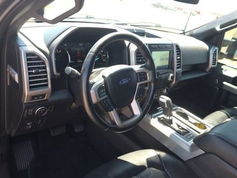 Used 2018 Ford F150 Platinum w/ Equipment Group 701A Luxury image 12