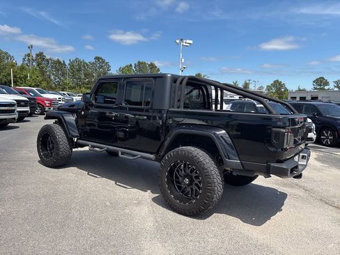 Used 2021 Jeep Gladiator Sport AWD/4WD image 4