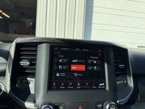 Used 2020 RAM 1500 Laramie image 26