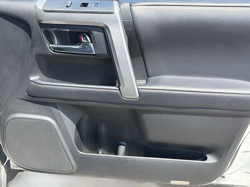 Used 2022 Toyota 4Runner SR5 RWD image 17