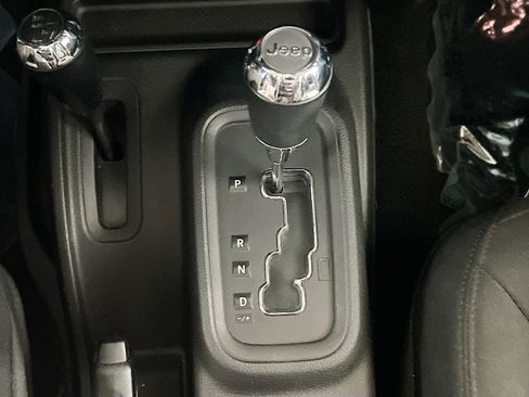 Used 2016 Jeep Wrangler Unlimited Sport w/ Quick Order Package 24S AWD/4WD image 11
