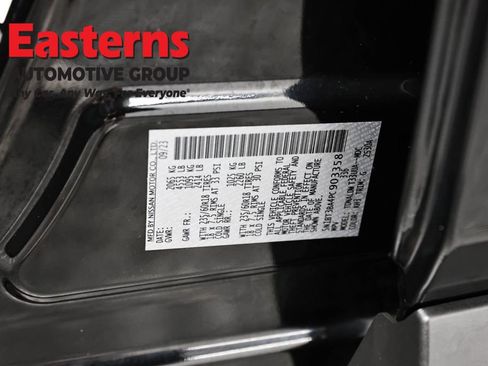 Used 2023 Nissan Rogue SV image 34