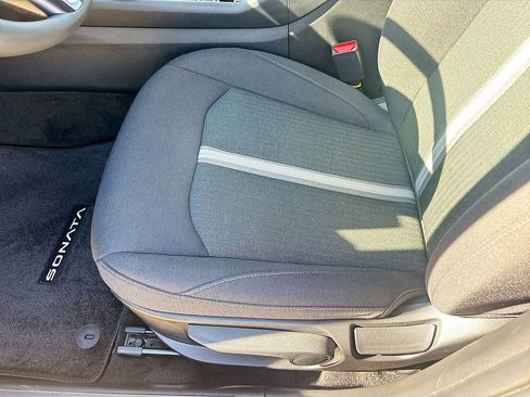 Certified 2025 Hyundai Sonata SE image 18