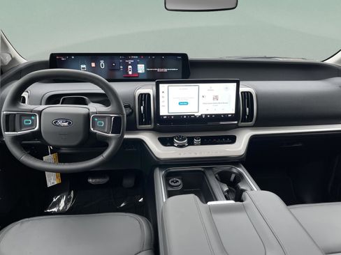 New 2026 Ford Expedition Max Active RWD image 26