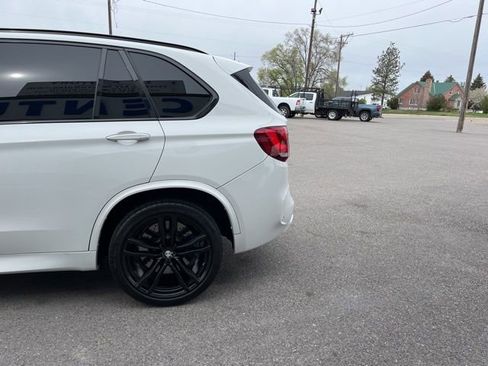 Used 2017 BMW X5 M AWD/4WD image 7