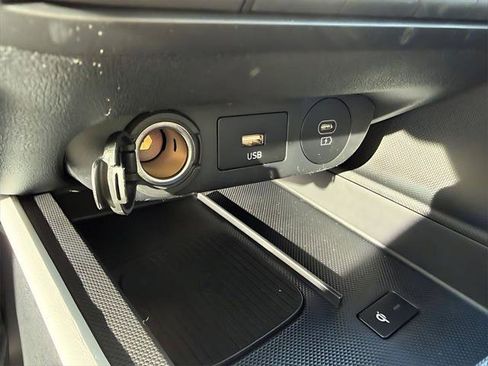 New 2026 Hyundai Elantra Limited image 25