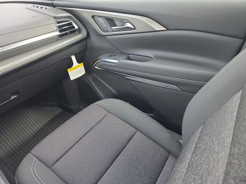 New 2026 Chevrolet Traverse LT w/ Sun and Wheel Package image 14