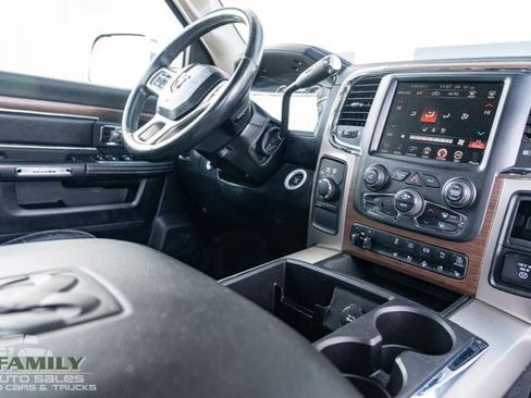 Used 2013 RAM 2500 Laramie w/ Convenience Group image 25