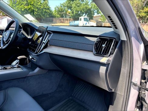 Used 2026 Volvo XC90 B5 Plus w/ Protection Package AWD/4WD image 19