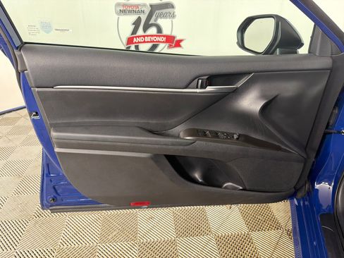 Used 2024 Toyota Camry LE FWD image 10