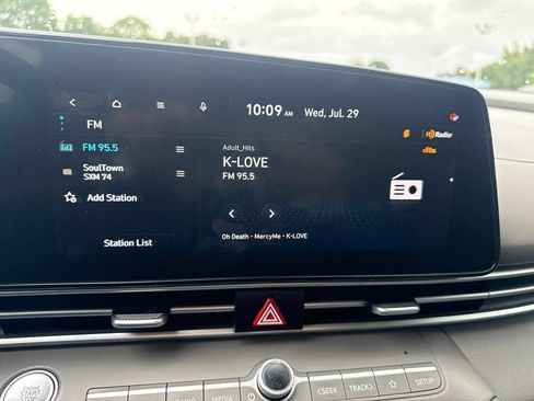 Used 2023 Hyundai Elantra SEL w/ Convenience Package FWD image 20