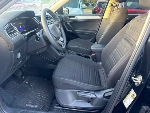 Used 2022 Volkswagen Tiguan S FWD image 6