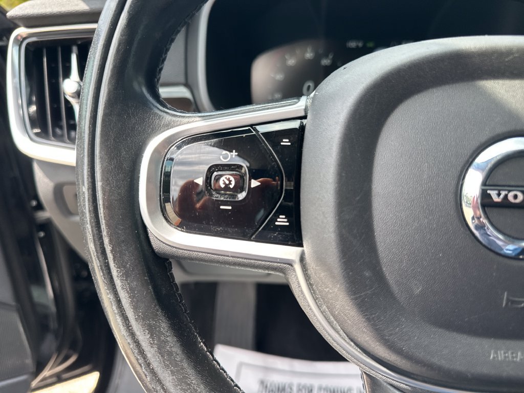 Used 2018 Volvo S90 T5 Momentum w/ Convenience Package FWD image 12