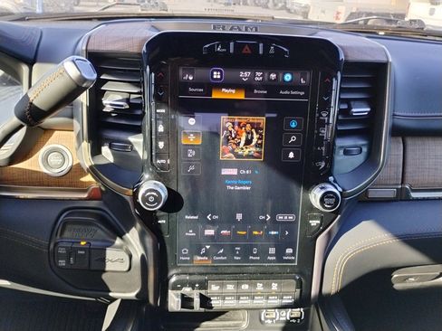 Used 2024 RAM 3500 Limited w/ Safety Group image 34