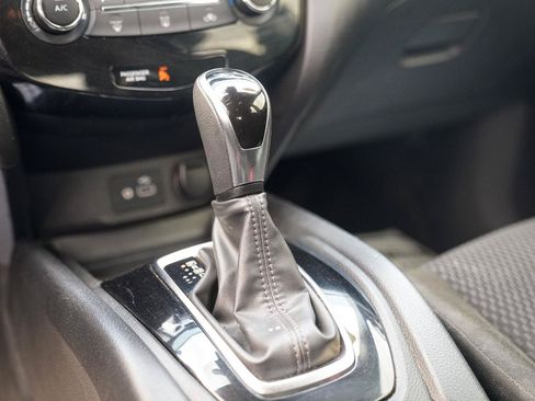Used 2021 Nissan Rogue Sport S FWD image 28