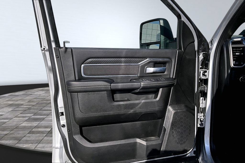 Certified 2026 RAM 2500 Big Horn AWD/4WD image 12