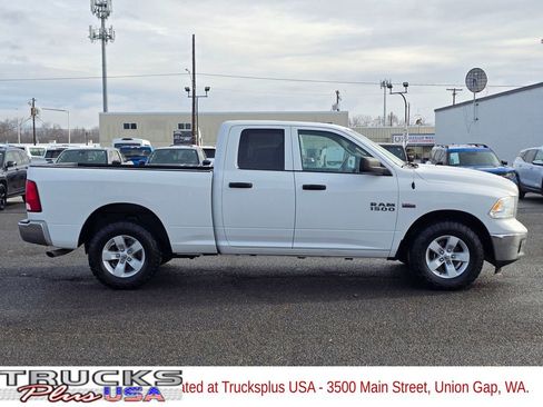 Used 2022 RAM 1500 Tradesman w/ Chrome Appearance Package image 6