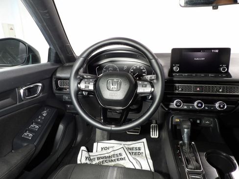 Used 2025 Honda Civic Sport image 13